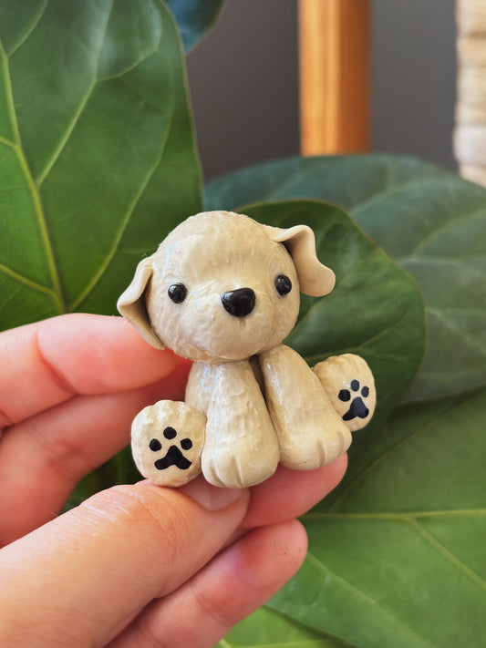 Golden Retriever Figurine